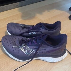 Saucony Endorphin Speed 4